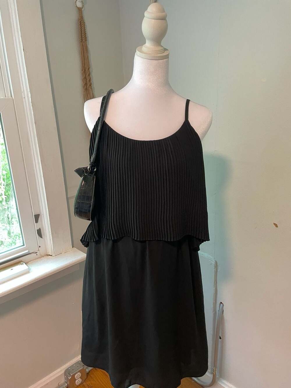 Mossimo Black Pleated Layer Chiffon Shift Mini Dress Size Medium